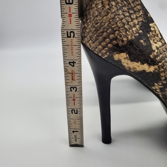 Gianni Bini Brown Tan Heels with Peep-Toe Design - Picture 2 of 15